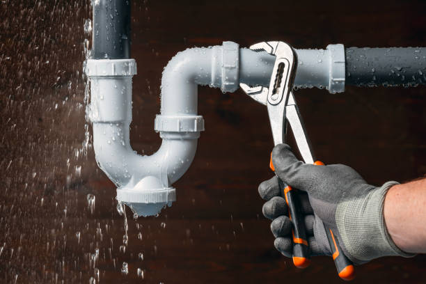 Professional Leak Detection technician working in Kellyville, OK